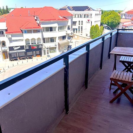 Old Town View- Ultracentral Apartment トゥルゴヴィシュテ エクステリア 写真